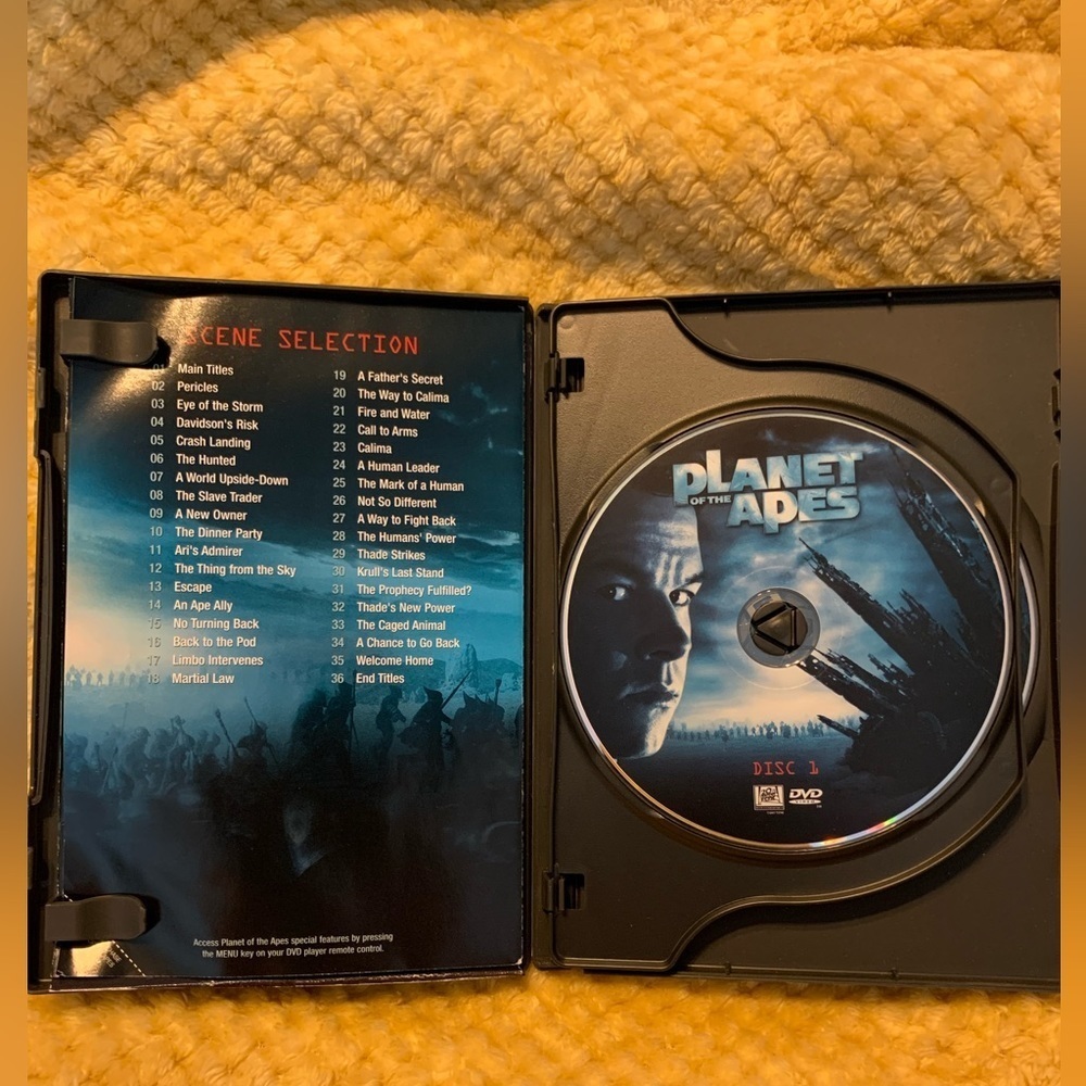 Planet of the Apes DVD, 2001, 2-Disc Set, English/Spanish Versions) Special Ed. - Picture 4 of 4